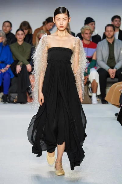 Look 9